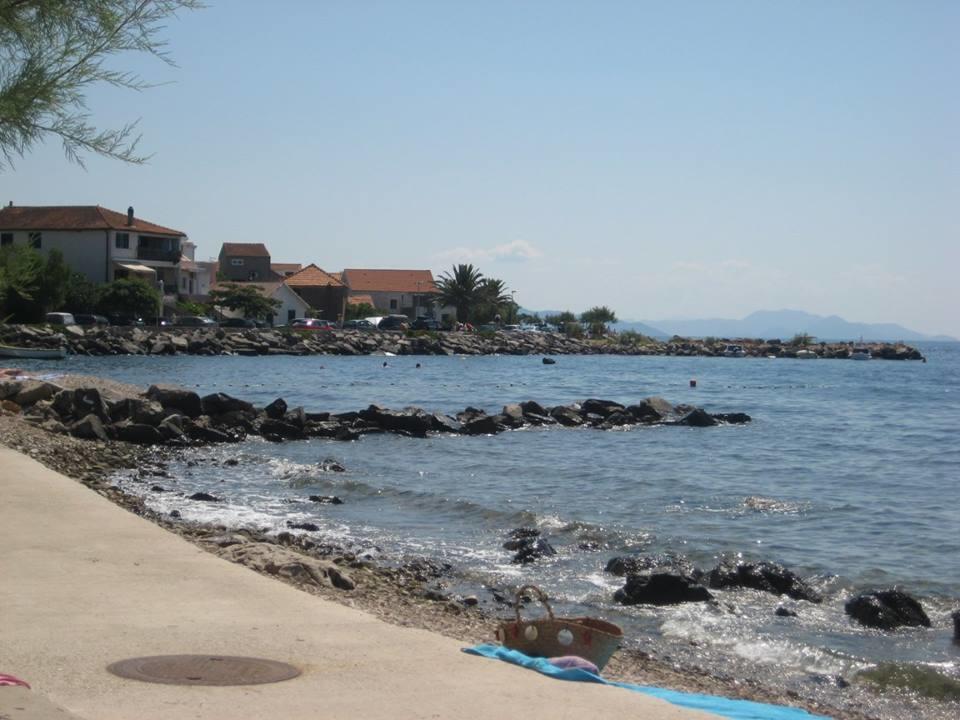 Holiday House Popovic Sućuraj Екстериор снимка