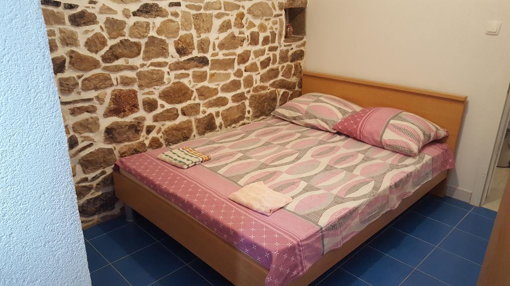 Holiday House Popovic Sućuraj Екстериор снимка